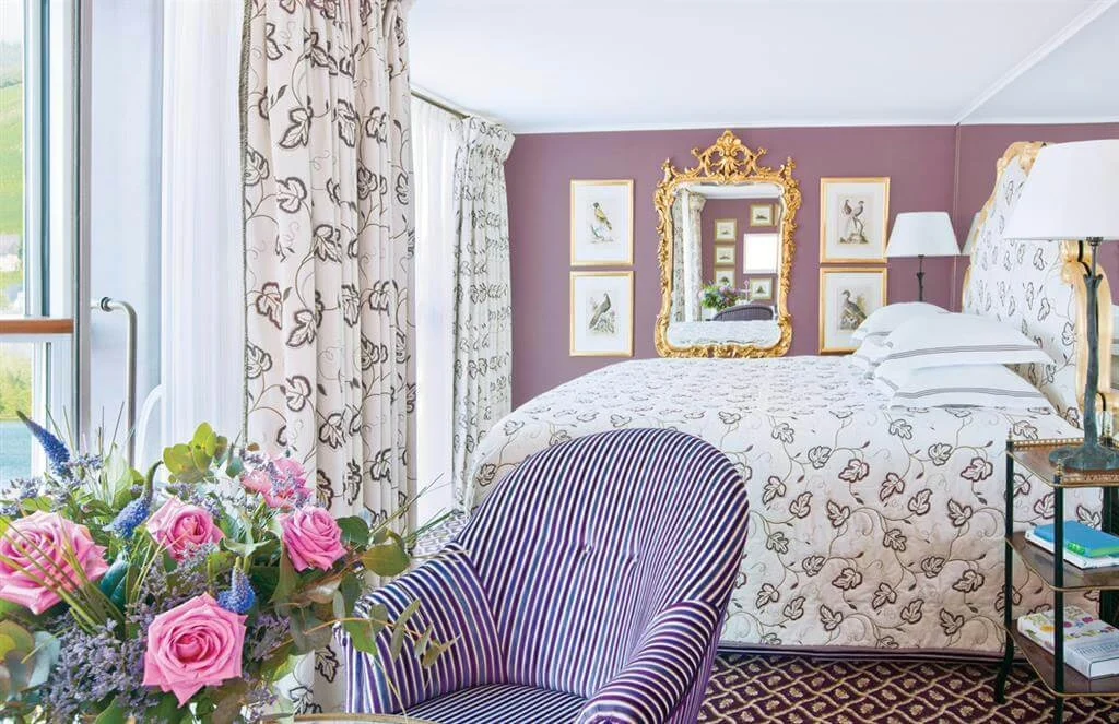 Uniworld - S.S. Antoinette Suite