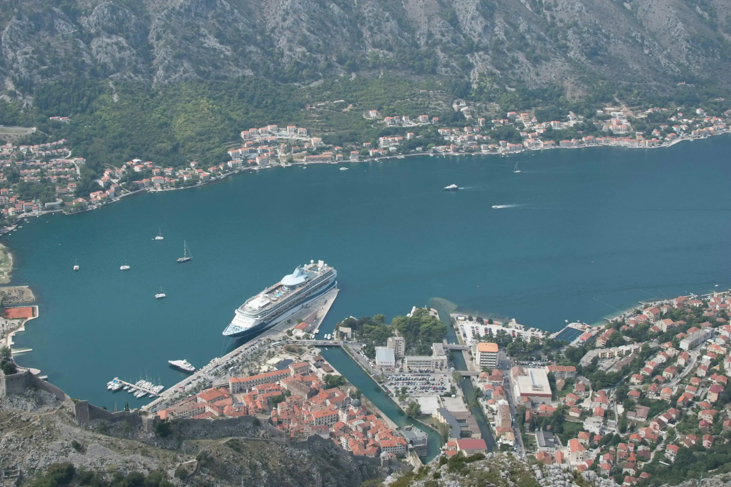 YACHT Photo by john vincent via Unsplash+.